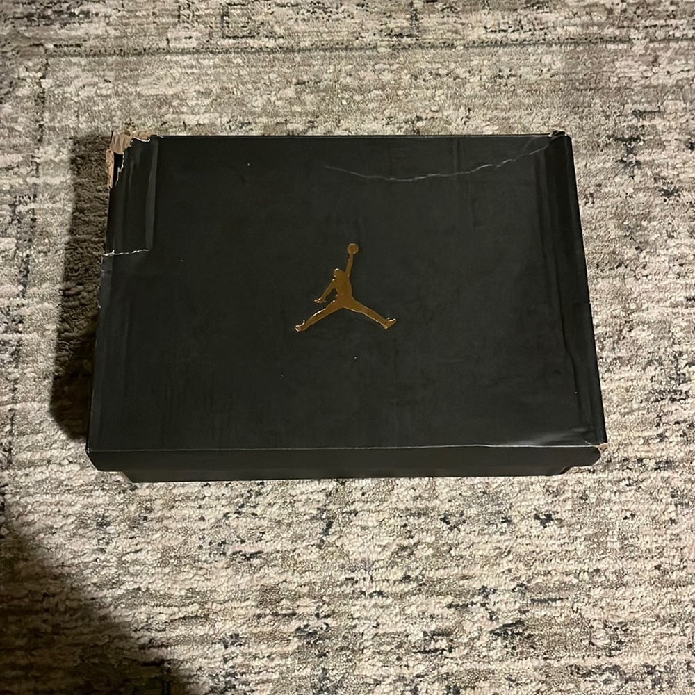 Nike Air Jordan 1 Mid Milan - Picture 7 of 8